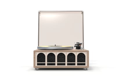 N713 Noblesonic — 3